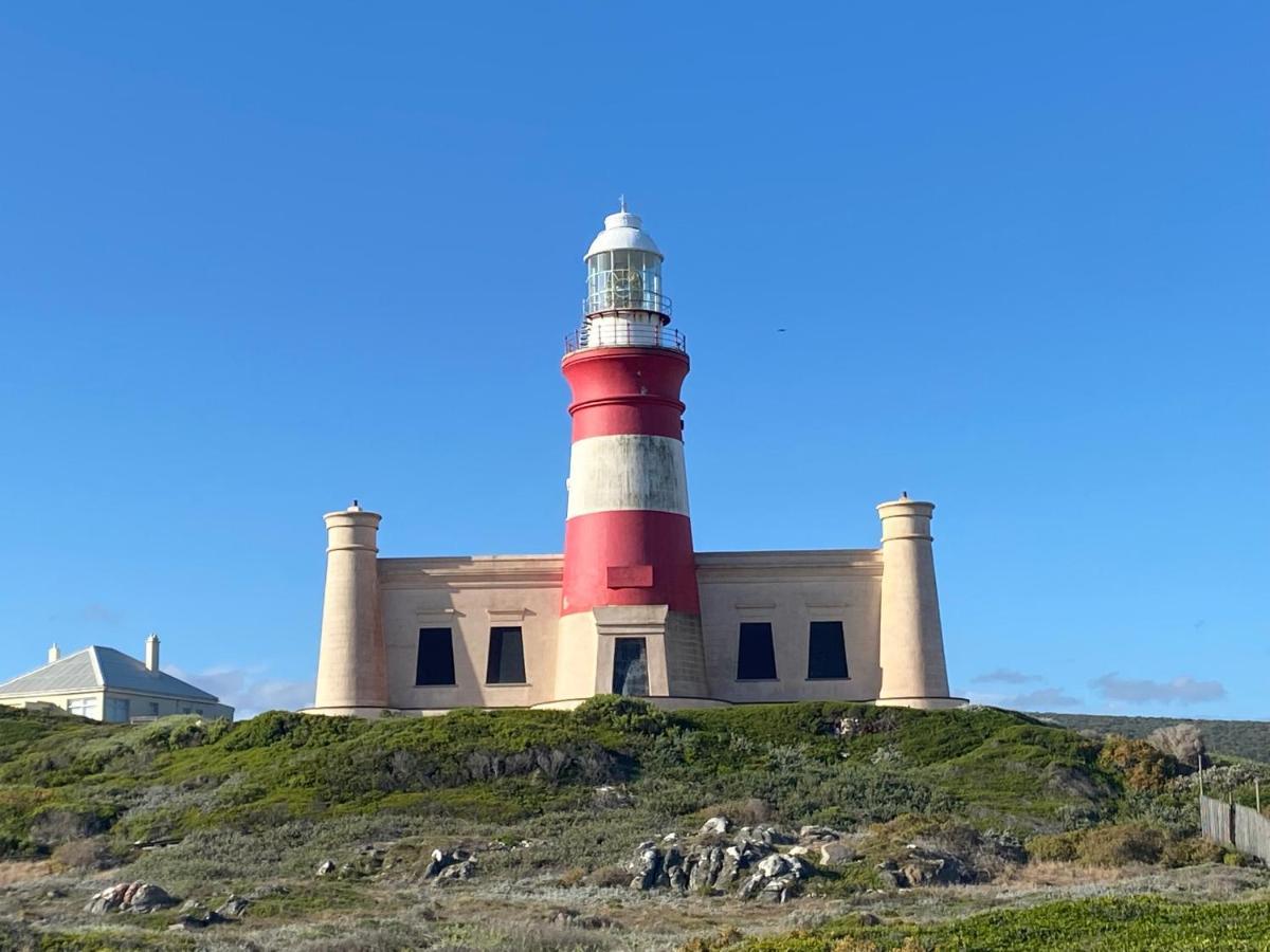 Zuidste Huisie Fisherman'S Cottage Struisbaai Εξωτερικό φωτογραφία